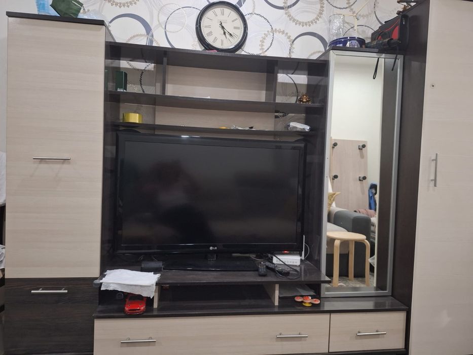 Продам шкаф для гостиной
