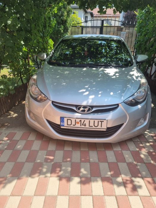 Hyundai Elantra 2013