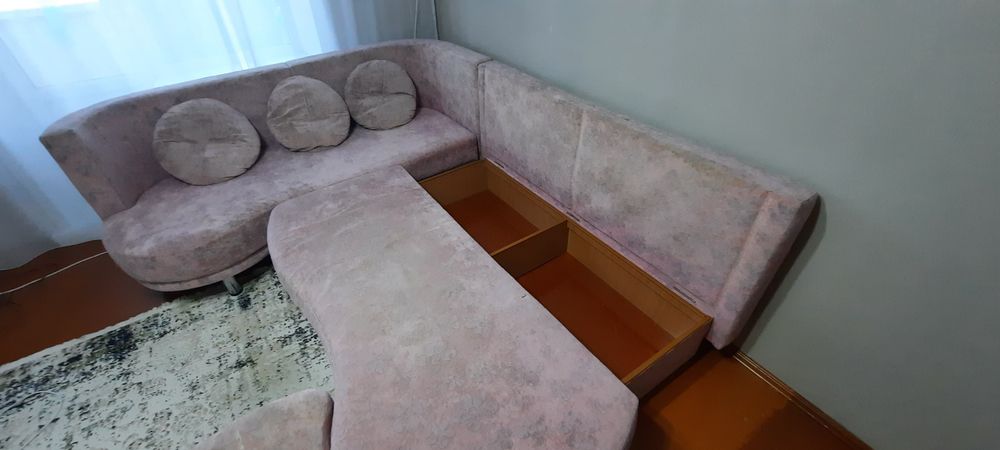 Продам угловой диван