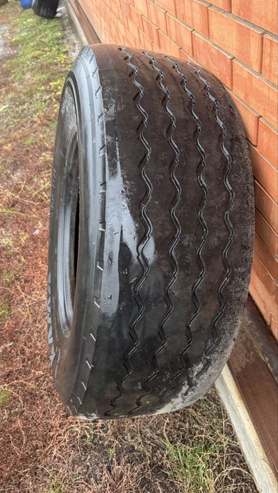 Продается грузовые резины