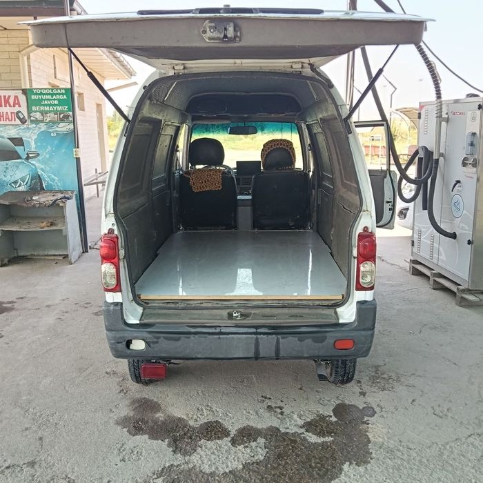 Damaz van sotiladi srochni xolati yaxshi yurib turgan moshina 3200$
