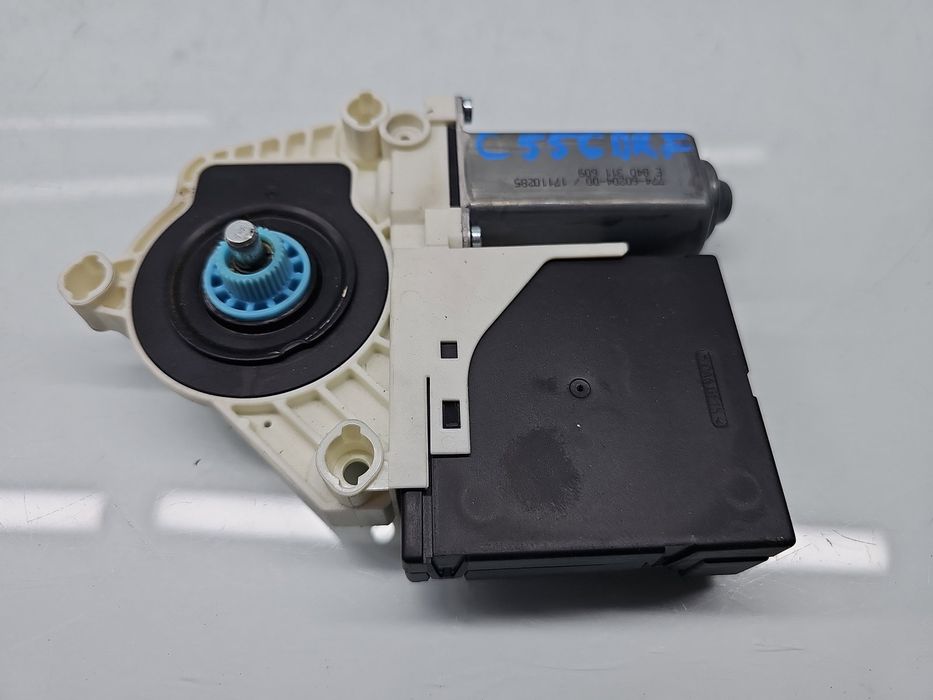 Motoras geam dreapta fata Seat Leon (1P1) [Fabr 2005-2011] Hatchback F