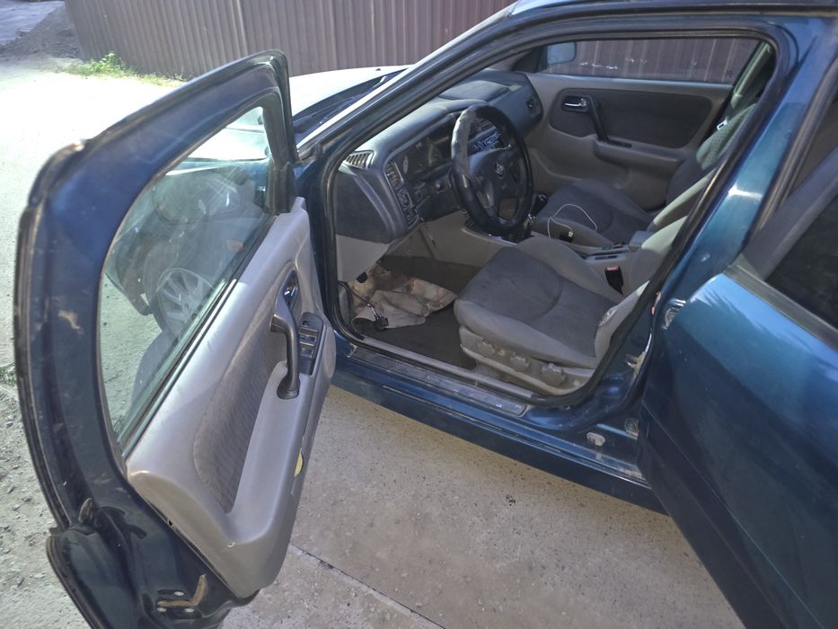 Nissan Primera 2001