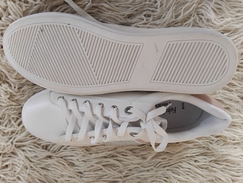 Обувки р-р 42,нови,екокожа