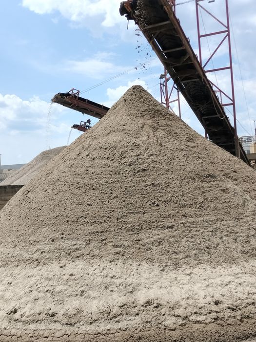 Nisip chisai pietris