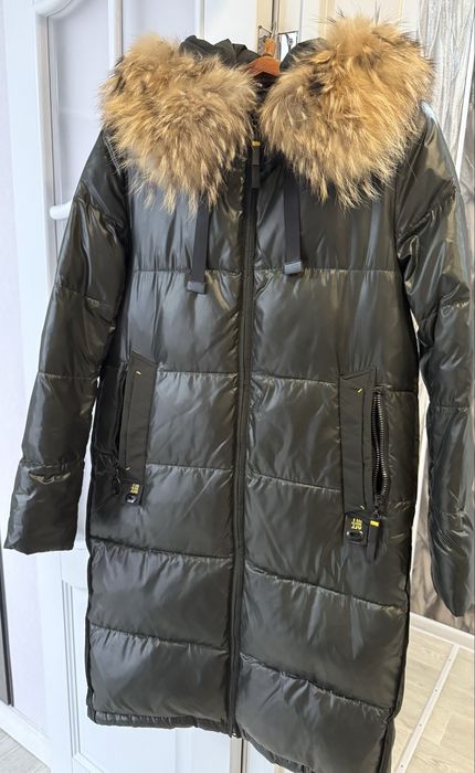Продам пуховик зима