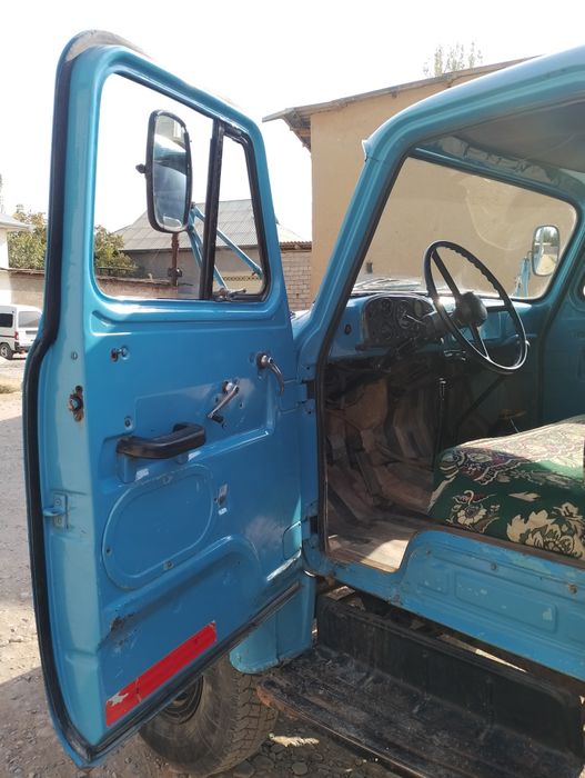 Газ 53 бортли юк машинаси