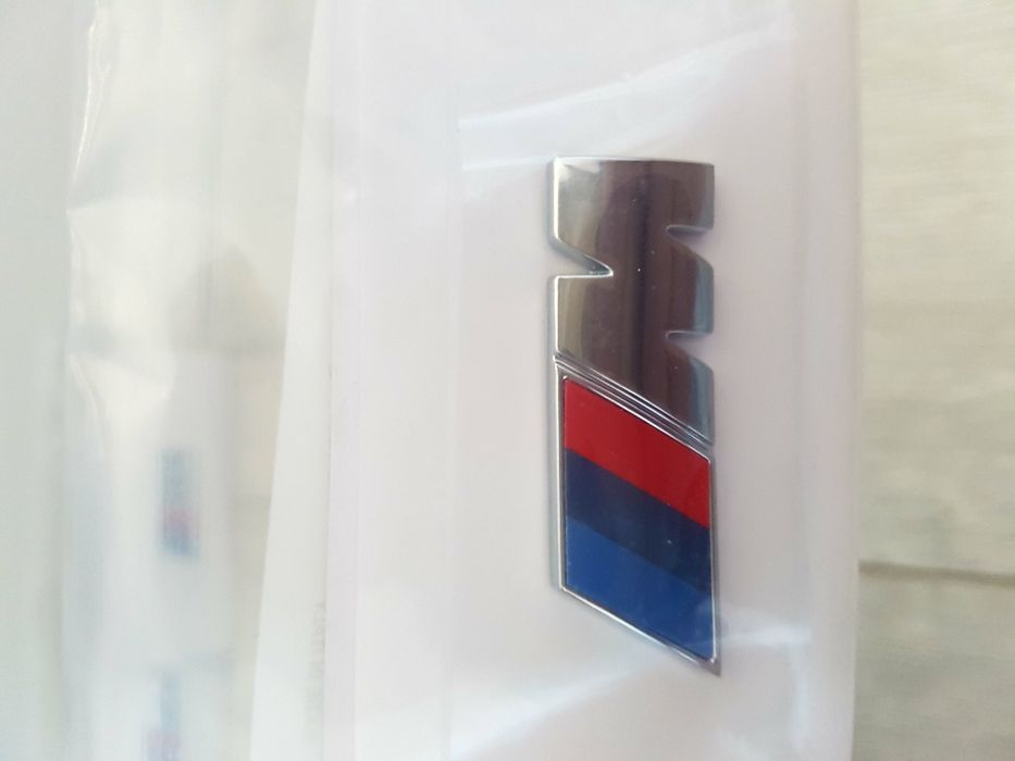 Emblema-Logo-Sigla-M-Aripi-BMW-E60-E90-E70-E71-F10-F30-Xdrive-320-520