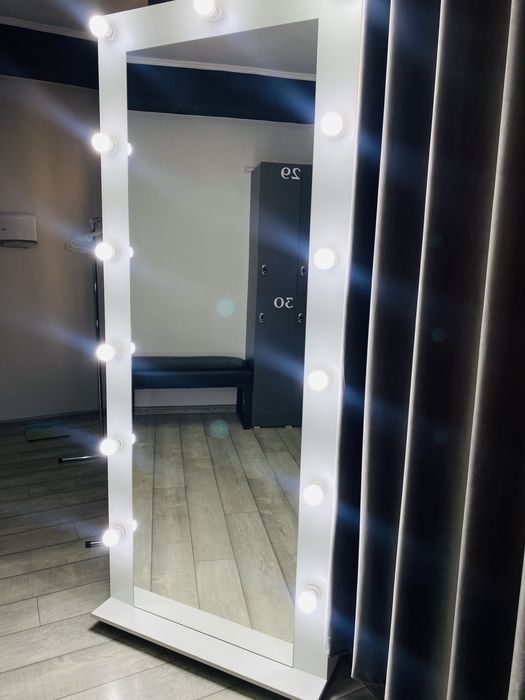 Продается зеркало