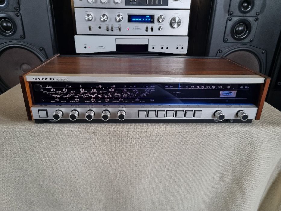 Tandberg Solvsuper 12. 15 watts/canal. Impecabil.