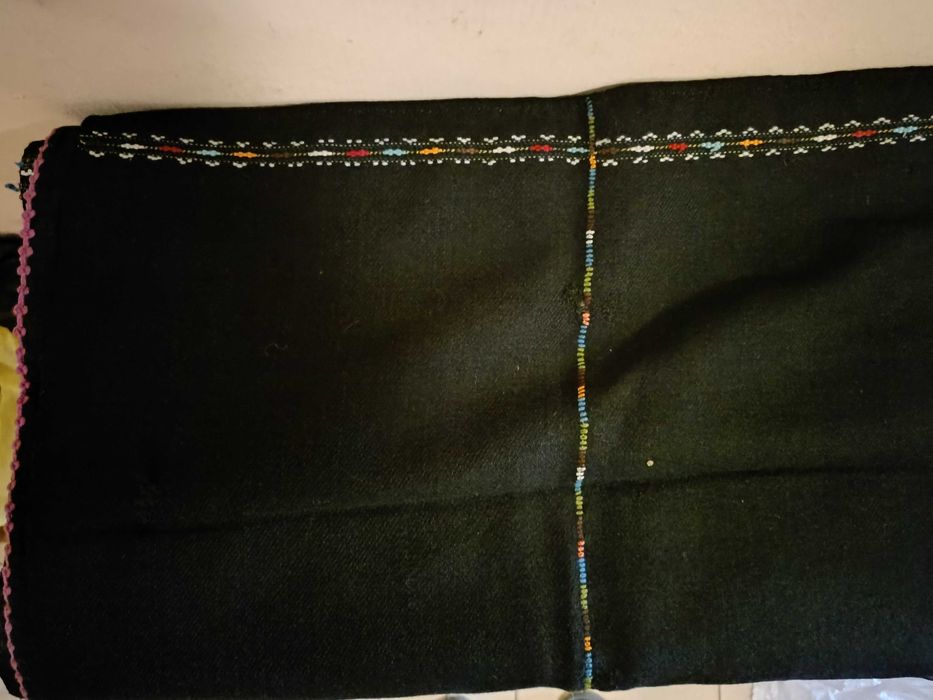 ръчнотъкани стари престилки, калъфки и торби