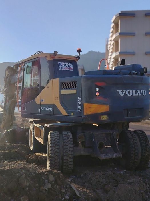 Ekskavator volvo ewe 140 e
