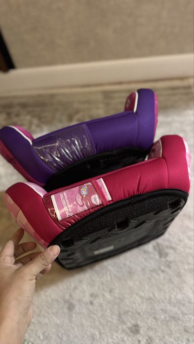 Детское кресло бустер