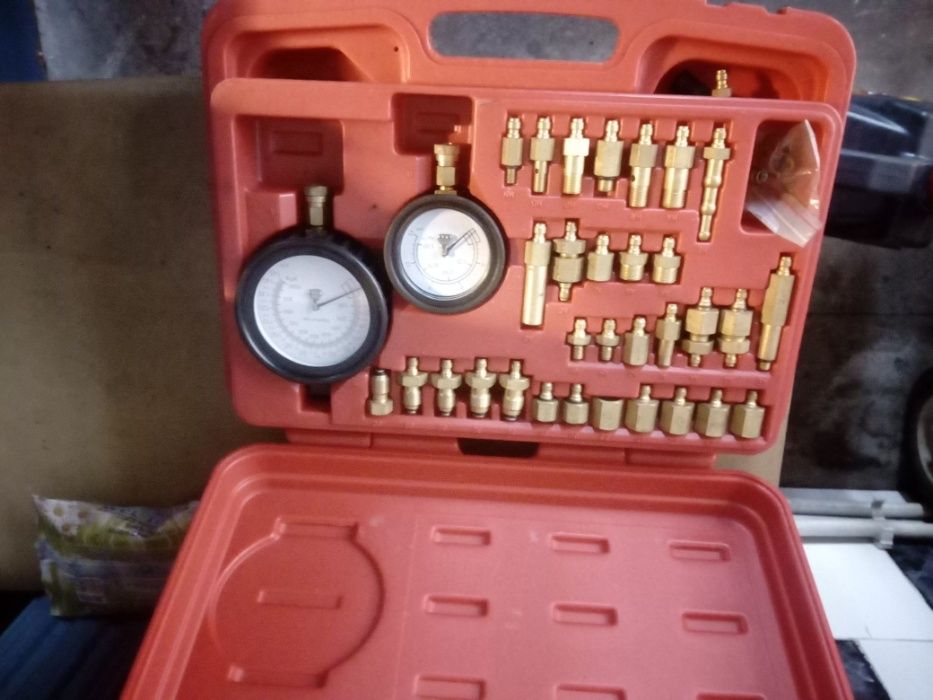 к-т за проверка налягането на гориво -инжекцион ,масло