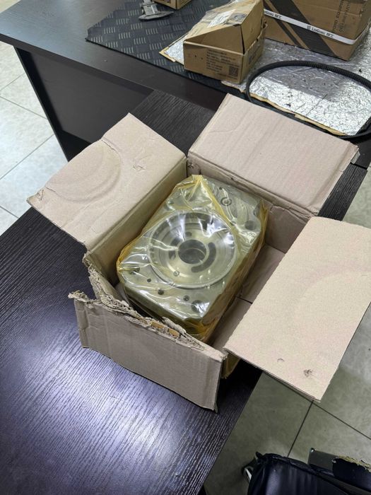 Средний корпус гидронасоса Kawasaki