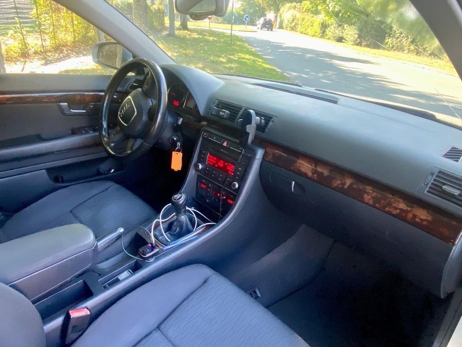 Audi A4 b7 1.9 tdi 116 cai preț 2490€negociabil