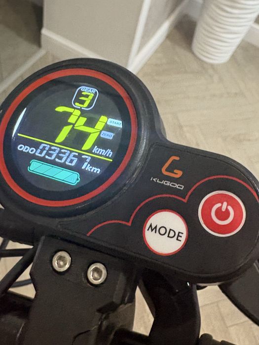 Продам электросамокат