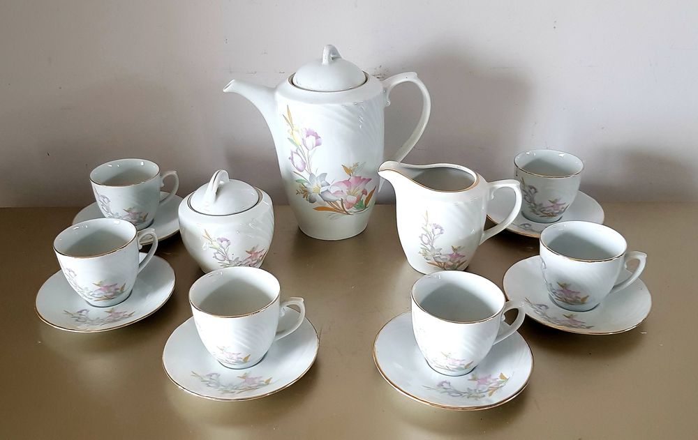 Set de masă 6 persoane din porțelan Iris Cluj