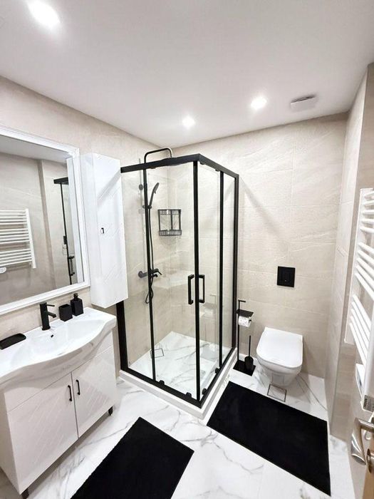 Дава се под наем Тристаен апартамент в София, Център - 120 кв.м за 1993.59 € - Снимка #8