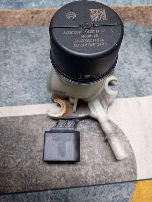 Помпа за adblue mercedes