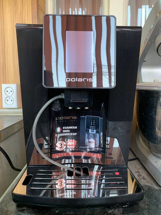 Продам кофемашину Polaris Pro Collection