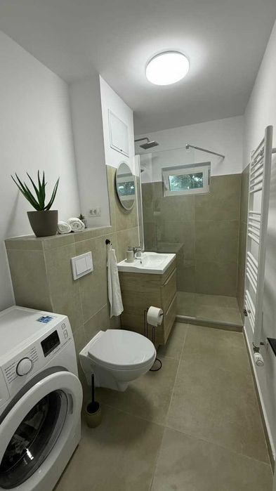 Apartament de inchiriat, 3 camere, zona Iulius Mall