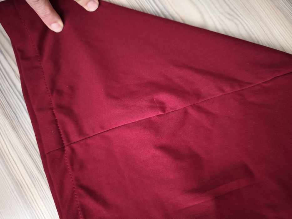 Рокли размер М по 6 евро за брой