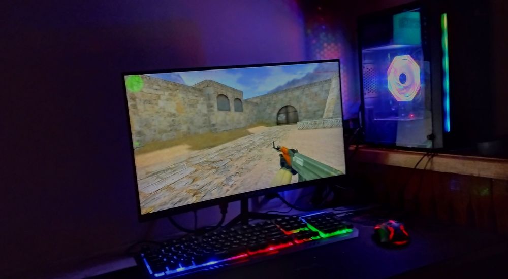 Aksiya Aksiya!!!  Kompyuter ZIFFLER kafolati blan