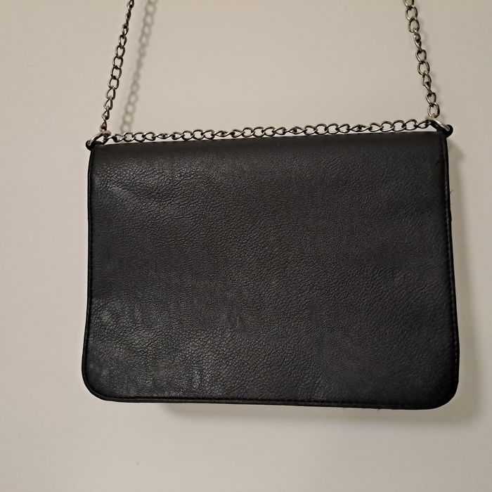 Дамска чанта през рамо