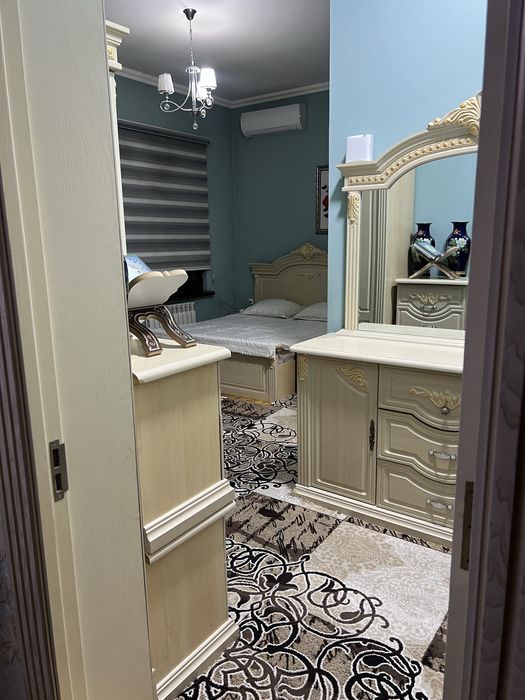 Продаётся СРОЧНО дом Юнусобод Регистон заезжай и живи!