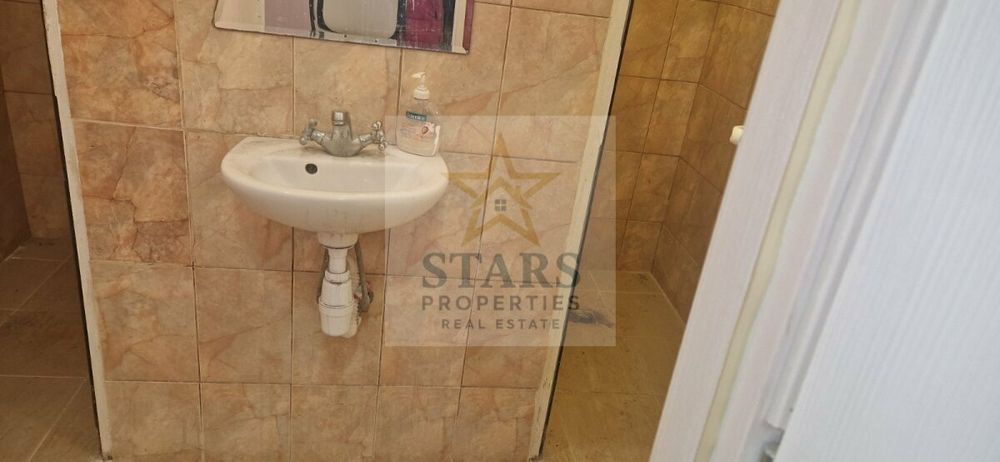 Дава се под наем Заведение в Аксаково - 300 кв.м за 897.6 € - Снимка #2