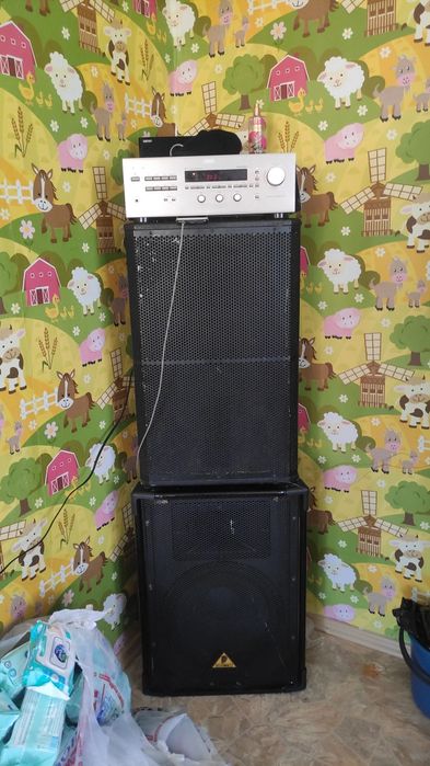 Продам колонки  по 650 ват и усилитель 1 киловат