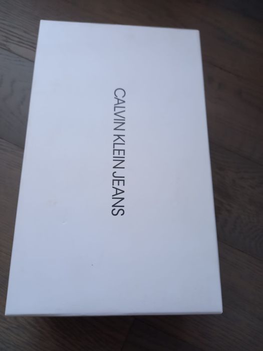Tenisi Calvin Klein, adidas