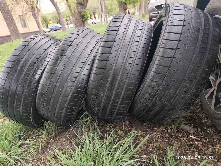 Летний шины 245/45/ R19