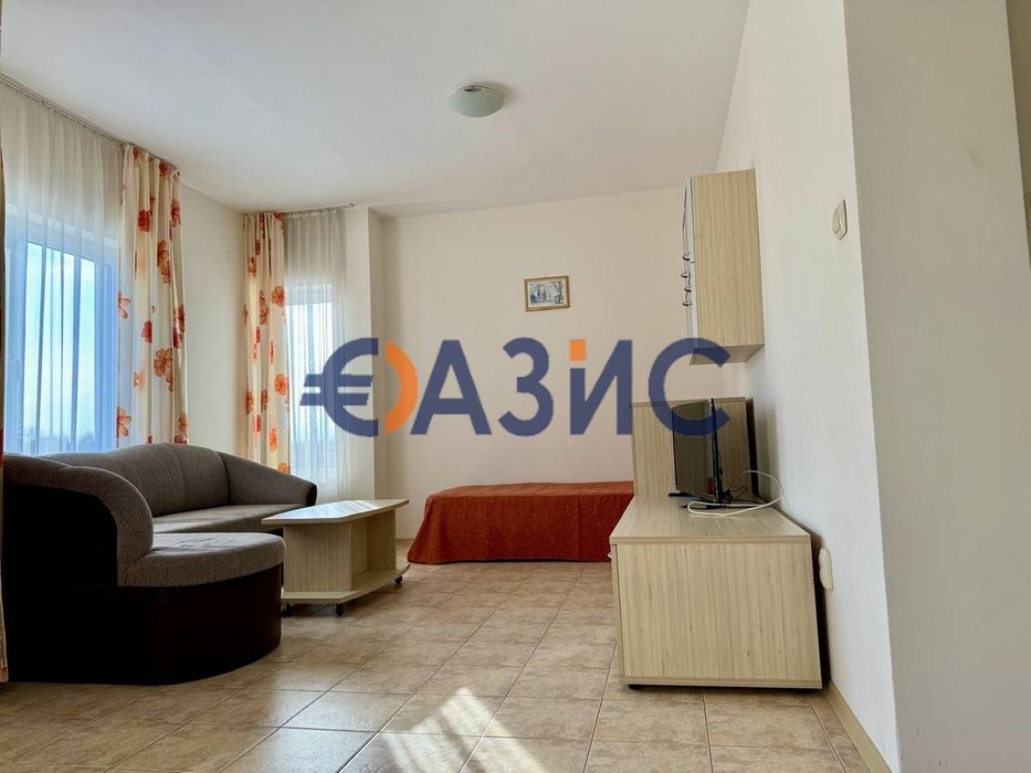 Продава се Двустаен апартамент в Свети Влас - 70 кв.м за 710 €/кв.м - Снимка #4