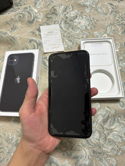 iPhone 11 black