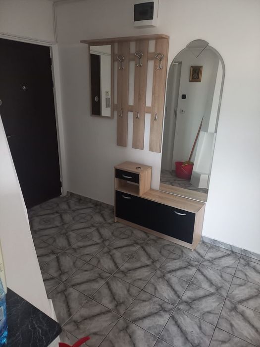 Închiriez ap 3 camere decomandat — fotografia 1