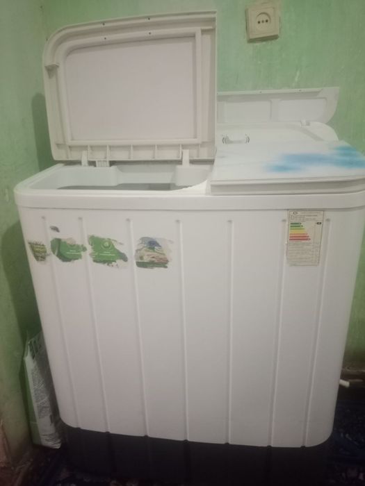 Продаётся стиральная полуавтомат машинка