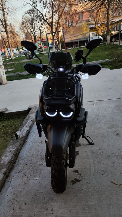 Tank skuter sotiladi.