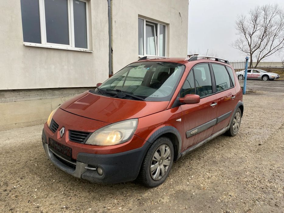Dezmembrez Renault Scenic Cross