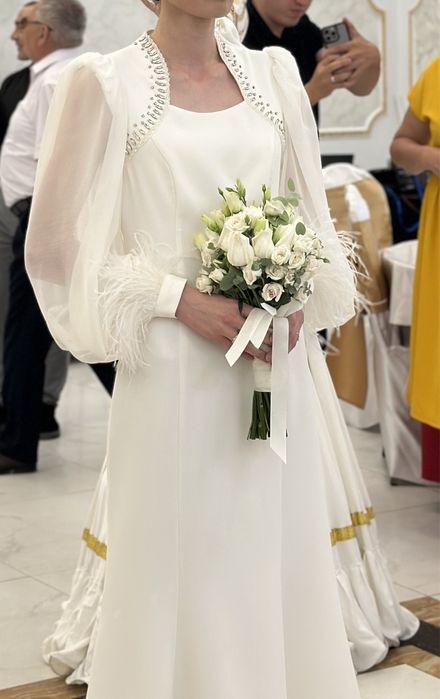 Белое платье для свадьбы, узату