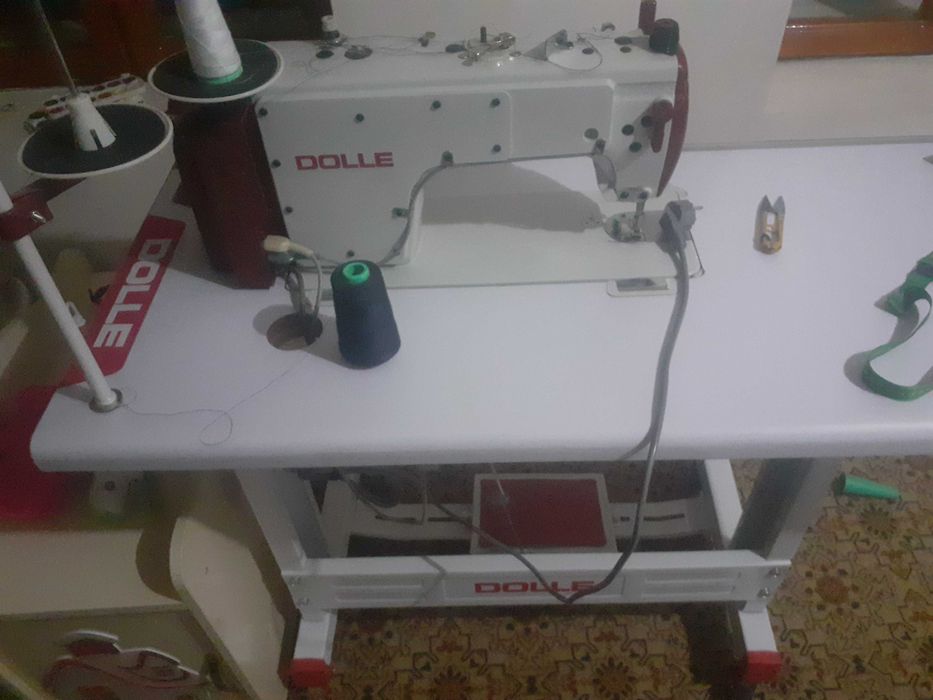 DOLLE tiku mashinasi