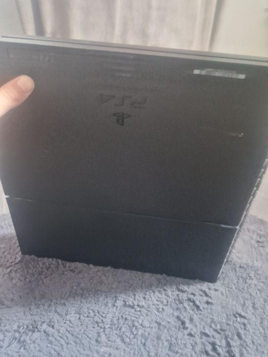 PS 4 foarte bun, functional+maneta,jocuri