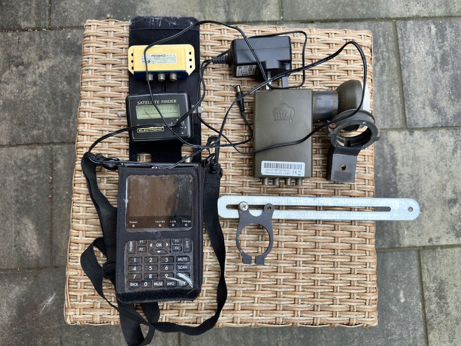 Pachet Reglat Antene Satelit: Satlink WS-6906 + Husă + Încărcător + CADOU Satfinder & DiSEqC