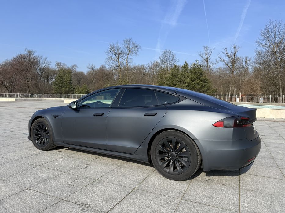 Tesla Model S 75D