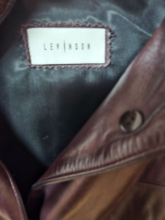 Продам кожаную куртку