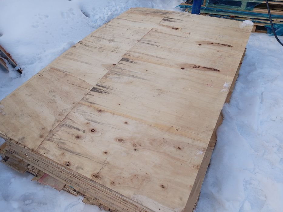 Продам фанеру 2.2 ×1.2