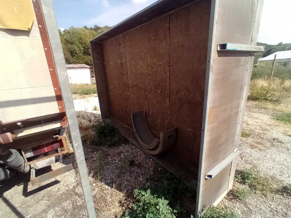 Продавам Каросерия за бус