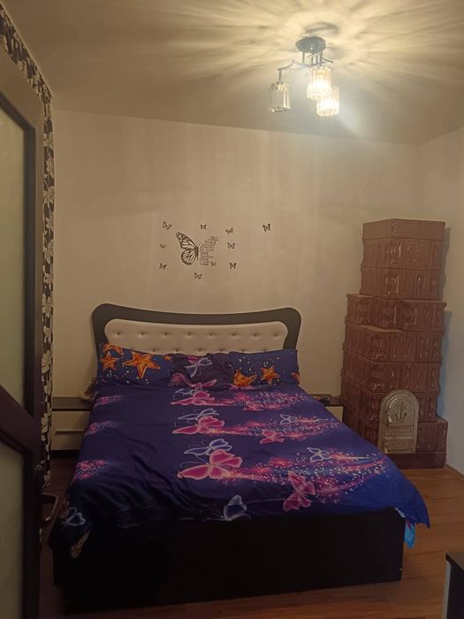 Vand casa in Sarateni