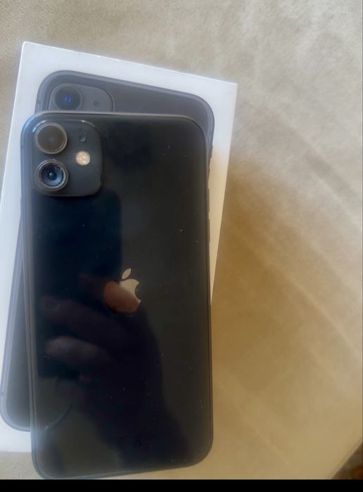 Продам IPhone 11